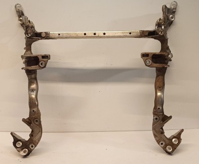 Audi q5 подрамник подрамник передние 8r0399315g фото №1