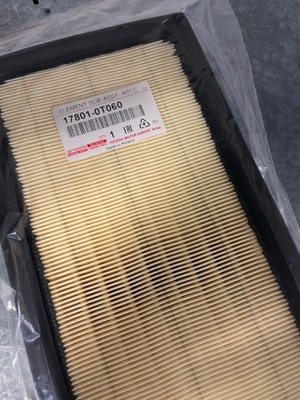 Фільтр повітря toyota chr corolla 17801-0t060 фото №1