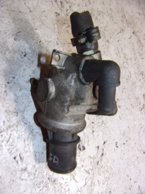 Корпус термостата alfa romeo 156 фото №1