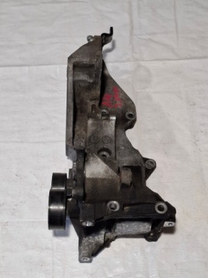 Кронштейн генератора вспомогательная audi a4 b8 8k0 2.0 tdi cag 2007-2011 03l903143h фото №1