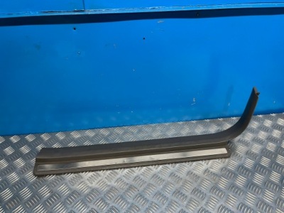 Lexus ls ii ls400 95- молдинг поріг правий перед фото №1
