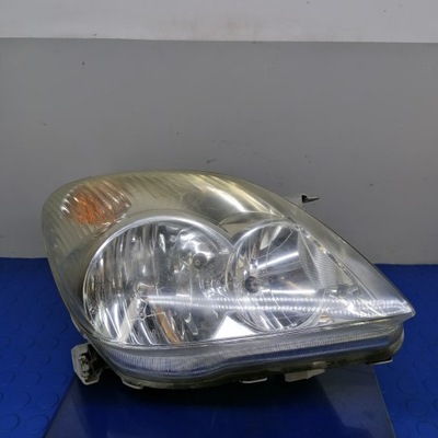 Toyota corolla verso фара правий перед eu фото №1