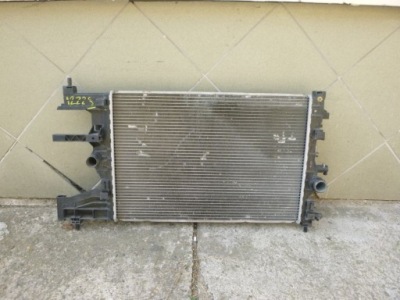 Opel astra 4 iv j 13281773 радиатор воды фото №1