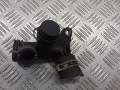 Патрубок wody peugeot 308 ii 1.6 ehdi 1122501 фото №1