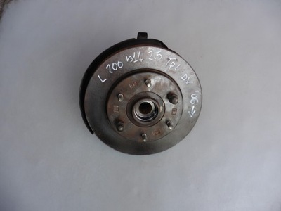 Поворотный кулак ступица правый перед mitsubishi l200 2,5d фото №1