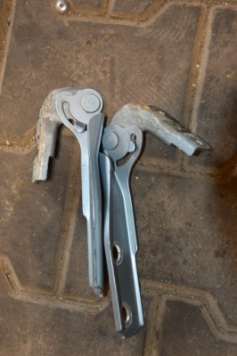 Audi a3 8p петли капот фото №1