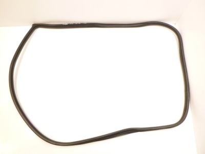 Прокладка кузов права hyundai i20 ii 2014- фото №1