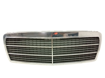Grill Kühlergrill 2108880023 Mercedes-Benz E-klasa II (1995-2002) W210
