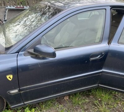 Volvo s60 i v70 lift 06r двері лівий перед фото №1