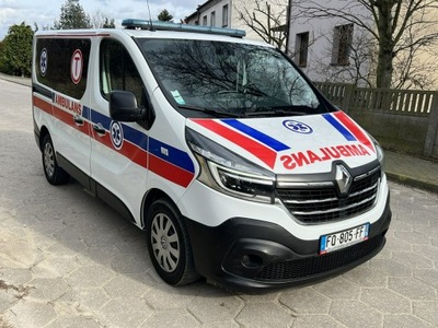 Renault Trafic karetka ambulans ambulance