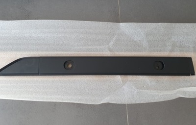 Молдинг кровельная задняя правая land rover defender 2020- lr131649 оригинальный номер фото №1