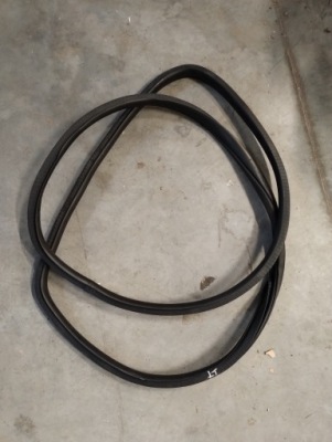 Jeep grand cherokee wk2 прокладка дверь задняя левая правая фото №1