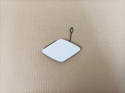 Bmw g30 g31 lift заглушка фаркоп бампера перед 9498598 фото №1