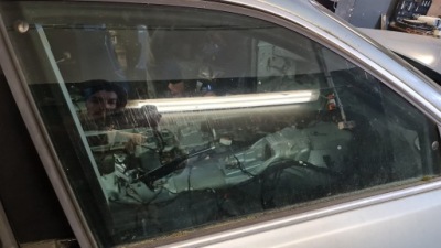 Скло двері правий перед audi a8 d2 esg lift фото №1