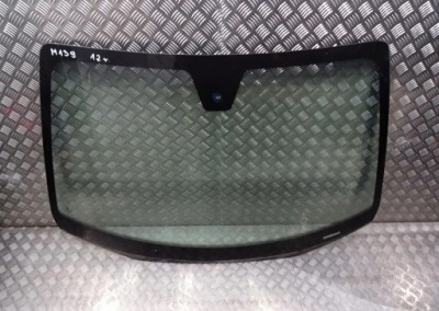 Maserati quattroporte v стекло перед 2012 фото №1