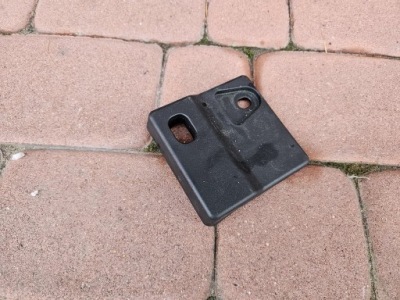 Кронштейн засов дверь задняя proace city berlingo combo e rifter 9818778177 фото №1