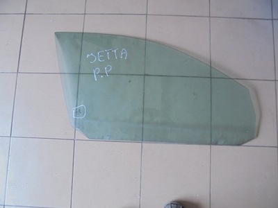 Стекло боковая дверь правая vw jetta 07' фото №1