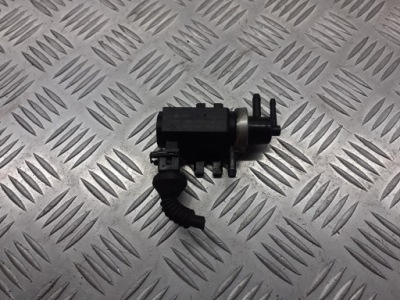 Клапан вакуумa passat b5 1.9 tdi 1h090662721 фото №1