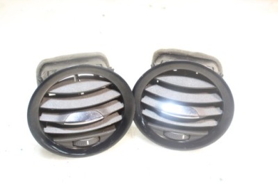 Решітка обдув середня opel corsa d lift 13363315 фото №1