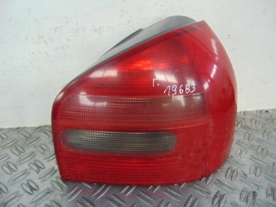 Audi a3 лампа задня права фото №1