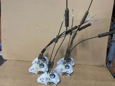 Civic viii привод центрального замка правый перед фото №1