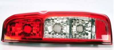 Лампа задня права nissan navara 2004- фото №1