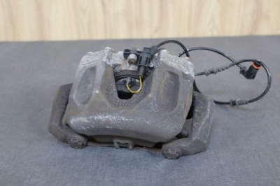 Mercedes slk r172 суппорт тормозной правый перед передний 322x32 a2044213281 фото №1