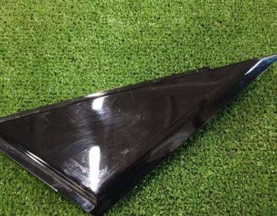 Mini f56 рестайлинг  пластик заглушка треугольник наружный левый перед 7322509 фото №1