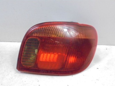 TOYOTA YARIS I LAMPA TYŁ PRAWA LIFT 52-049