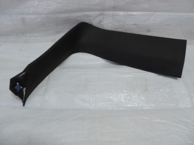 Opel insignia b kombi защита крышки правая 13487505 фото №1