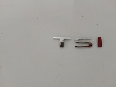 Надпись эмблема t s i tsi seat красные i фото №1