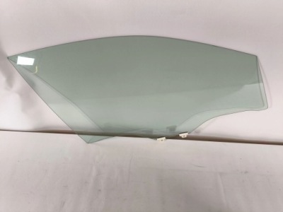 Subaru outback bs 2015 скло двері передніх фото №1