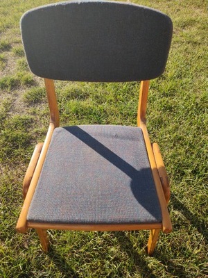 Krzesło tapicerowane t-0299B lat 60-tych Gościcino