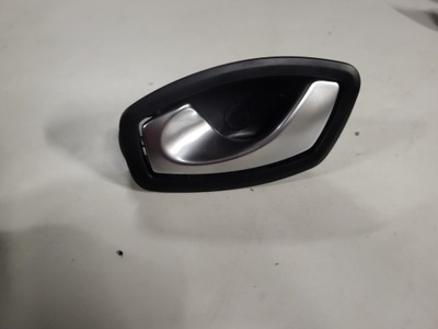 AGARRADERO DE PUERTA IZQUIERDA PARTE DELANTERA 826730001R RENAULT CLIO IV  