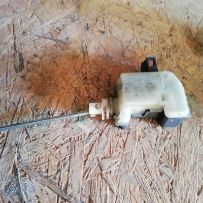 Привід кришка заливної пального skoda octavia ii lift фото №1