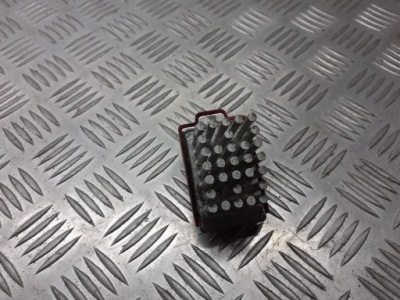 Резистор резистор вентилятор seat toledo ii 1j0907521 фото №1