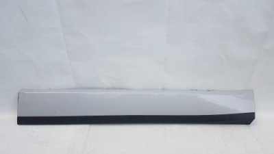 Jaguar e-pace молдинг двері права перед фото №1