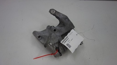 Volvo кронштейн кронштейн подушка двигуна 31401633 фото №1