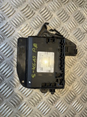 Mercedes w221 блок керування модуль двері a0038207926 фото №1