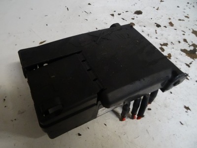 Клемма плюсовая 13368492 opel zafira c фото №1