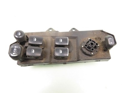 Панель вікон chrysler pacifica 04685980ae фото №1