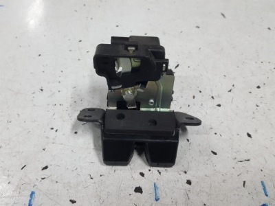 Kia sportage 3 iii 10-15 замок кришки багажника задня фото №1