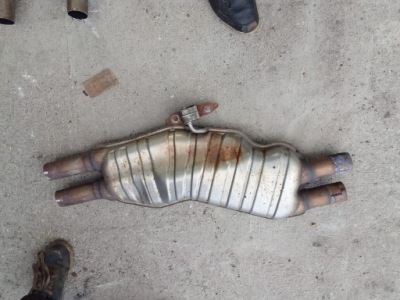 Audi q7 4l гаситель средний фото №1