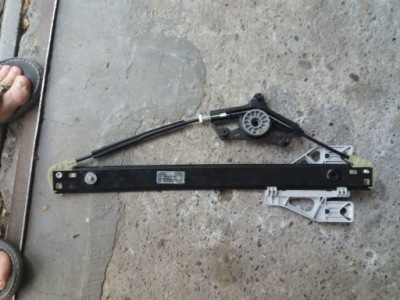 Механізм підйомник скло audi a6 s6 4g0839462 фото №1