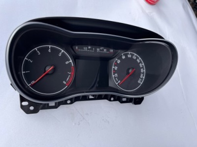 Opel corsa e 1.4t счетчик приборы 13499779 фото №1