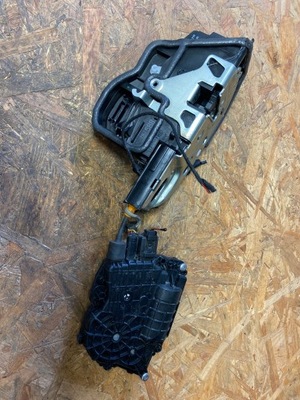 Bmw e70 замок доводчик двері правий задня 7167588 фото №1