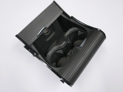 Bmw f48 f39 x1 x2 кронштейн do напитков 9299529 фото №1