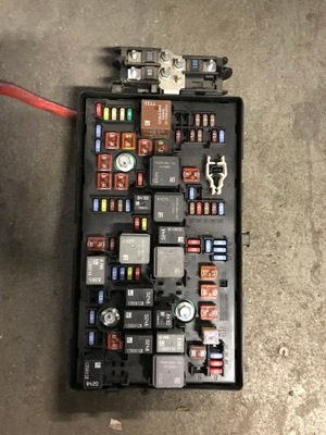 Коробка запобіжників opel insignia 22933573 фото №1