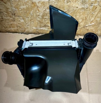 Idealna радіатор інтеркулер ліва porsche panamera 971 1 фото №1