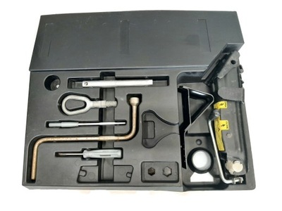 Вкладиш багажника bmw z3 1093840 фото №1